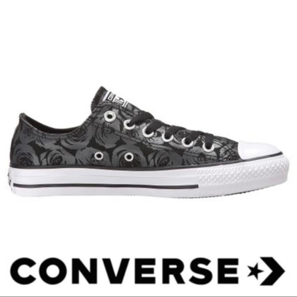 Converse Shoes - 💕SALE💕 Converse Black All Star Rose Print Ox Chucks